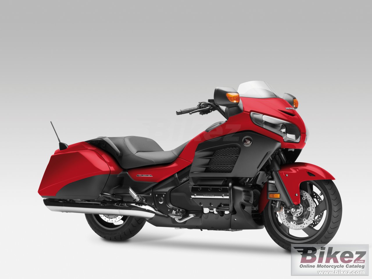 Big Honda gold wing f6b picture and wallpaper from Bikez.com